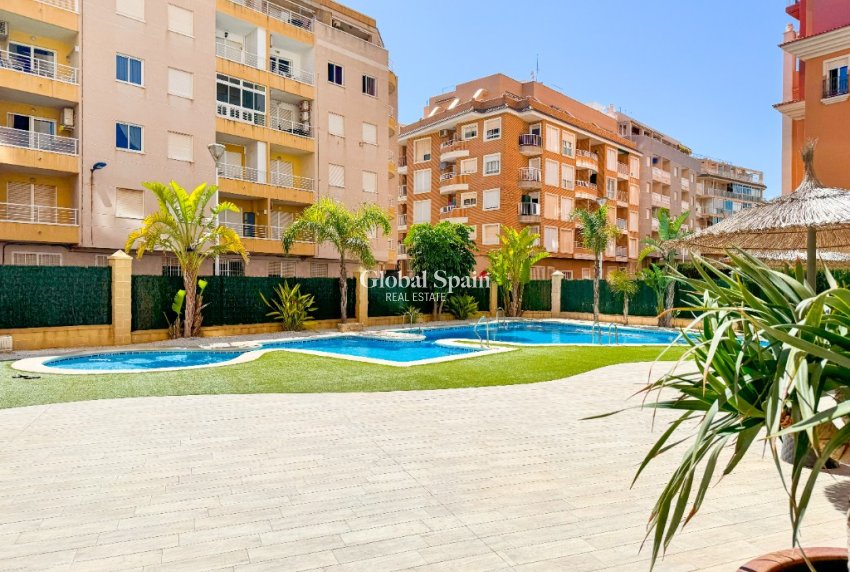 Odsprzedaż - Apartament -
TORREVIEJA - Torrevieja