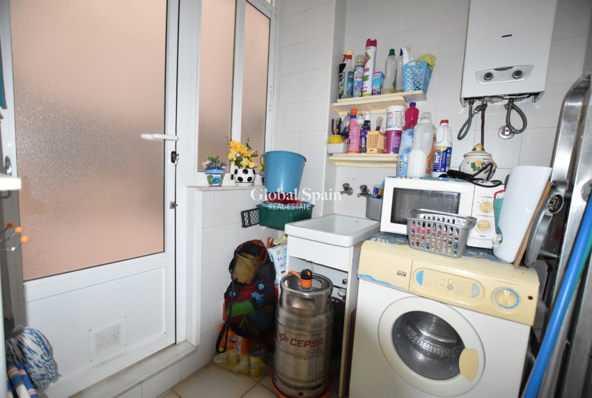 Odsprzedaż - Apartament -
TORREVIEJA - 