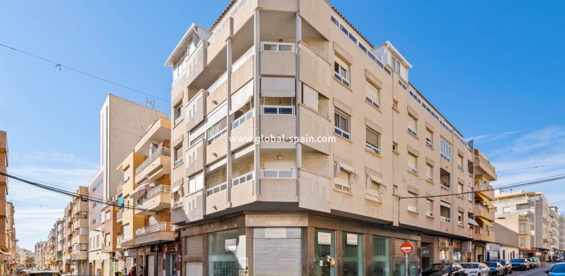 Odsprzedaż - Apartament - Torrevieja