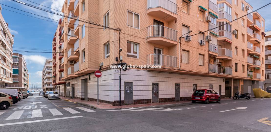 Odsprzedaż - Apartament - Torrevieja