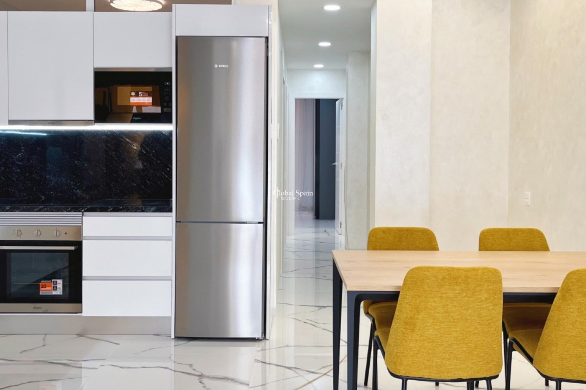 Odsprzedaż - Apartament -
TORREVIEJA - 