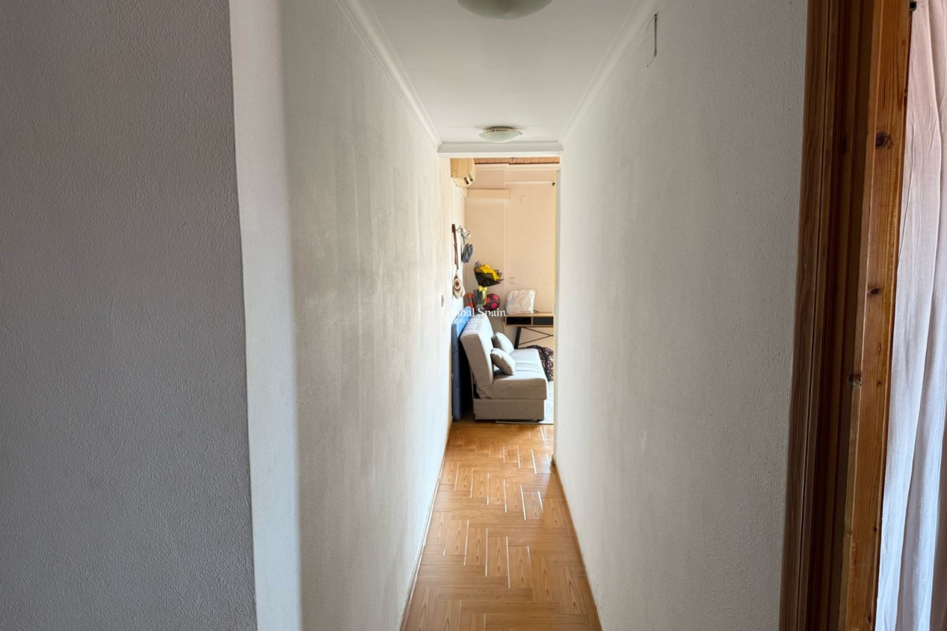 Odsprzedaż - Badanie -
MORAIRA_TEULADA - center