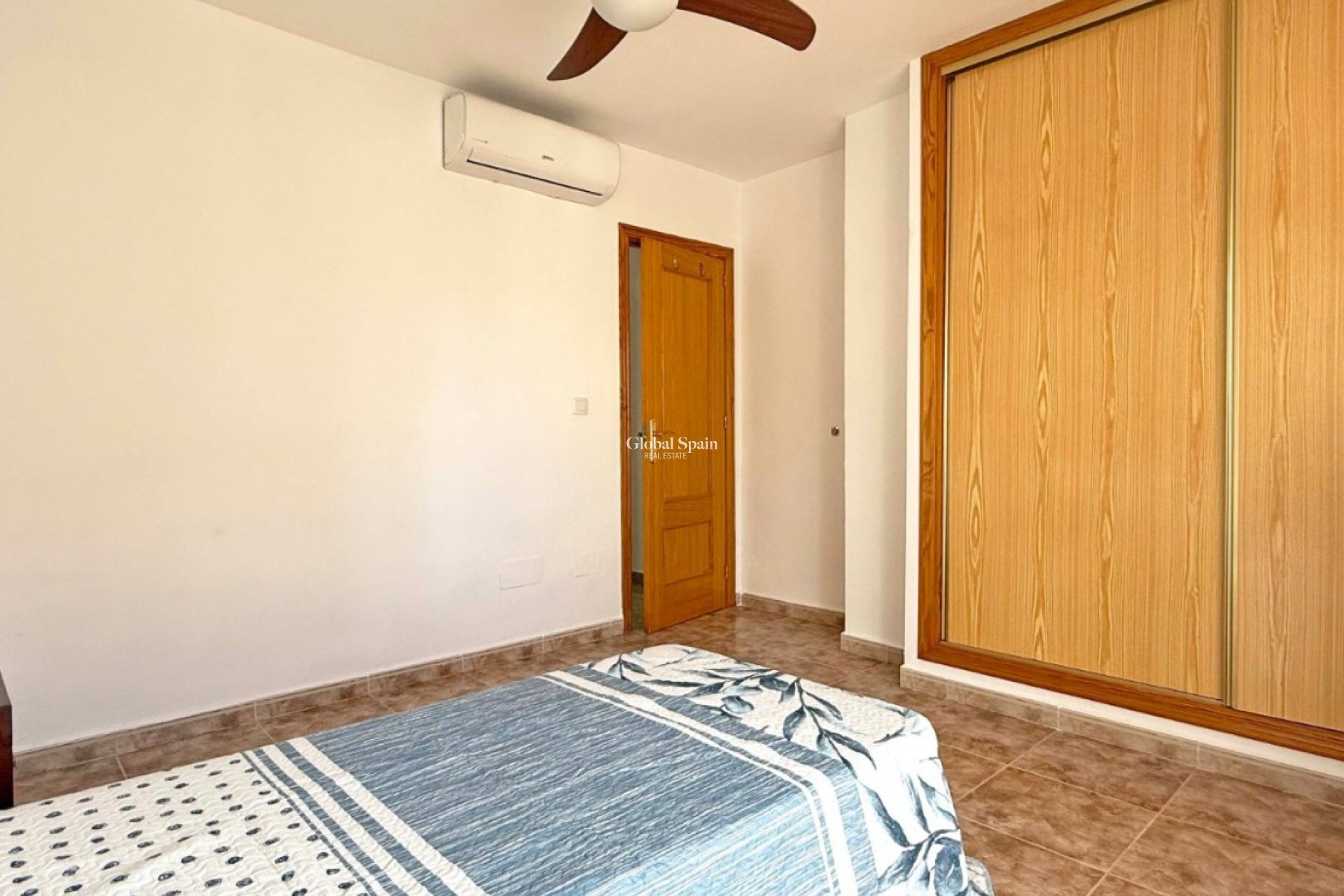 Odsprzedaż - Bliźniak -
ORIHUELA COSTA - LOS BALCONES - LOS ALTOS