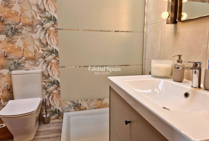 Odsprzedaż - Bliźniak -
TORREVIEJA - LOS BALCONES - LOS ALTOS