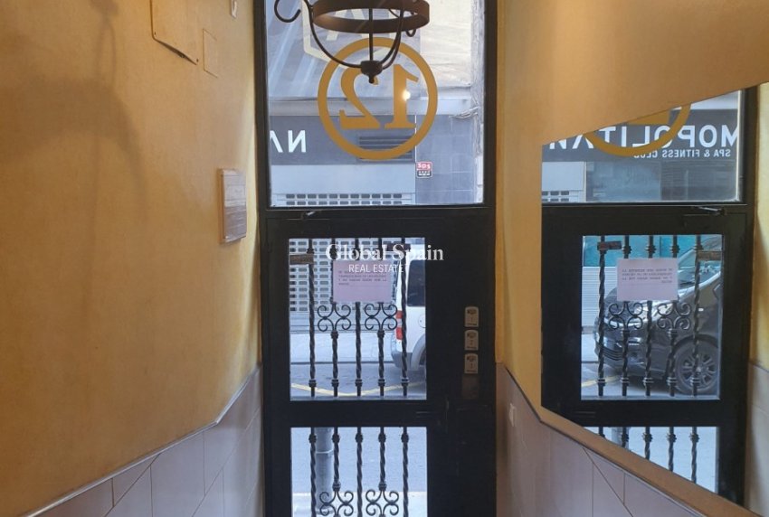 Odsprzedaż - Budynek -
ALICANTE - Casco antiguo