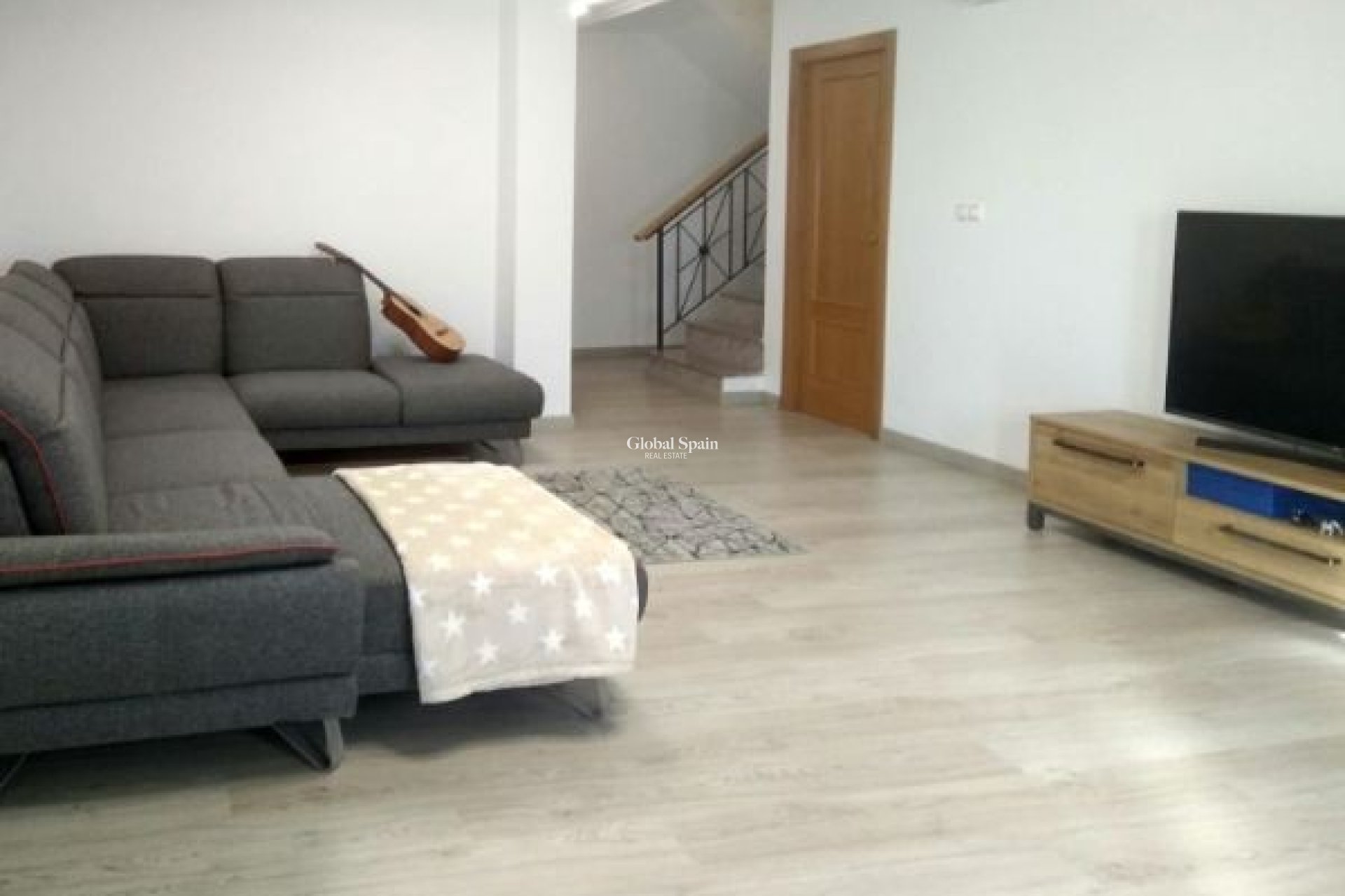 Odsprzedaż - Chalet niezależny -
FINESTRAT