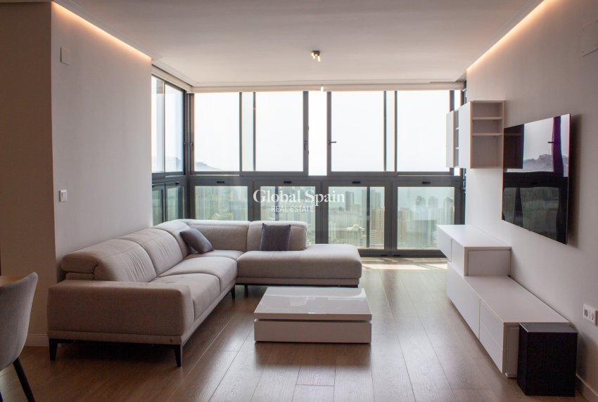 Odsprzedaż - Daszek -
Benidorm