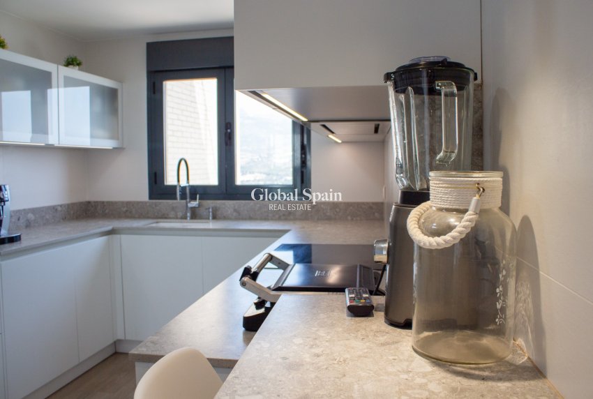 Odsprzedaż - Daszek -
Benidorm