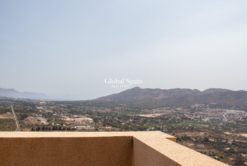 Odsprzedaż - Daszek -
Benidorm