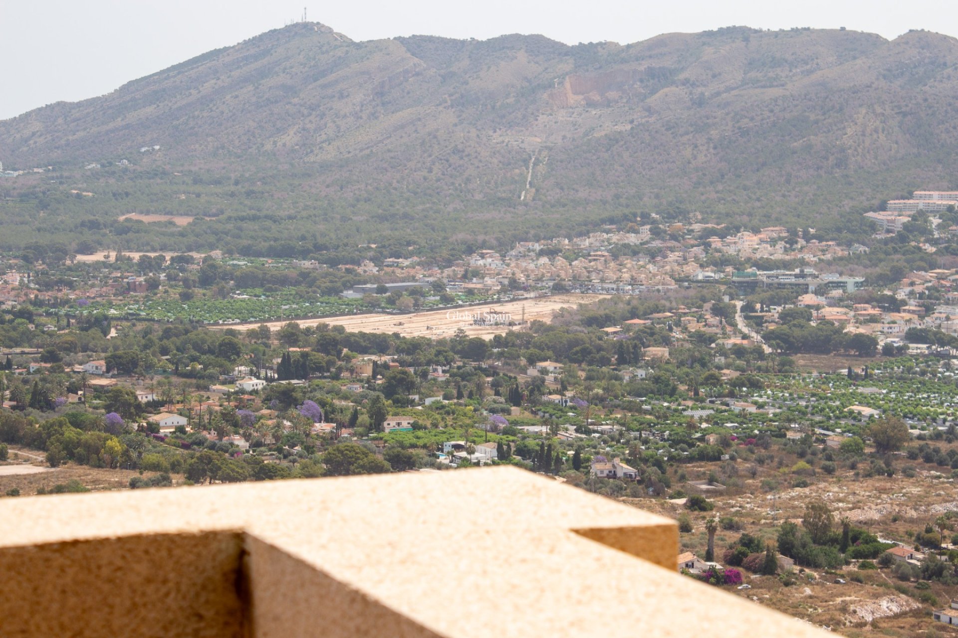 Odsprzedaż - Daszek -
Benidorm