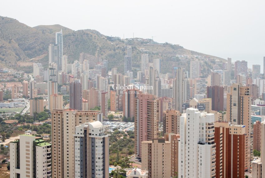 Odsprzedaż - Daszek -
Benidorm