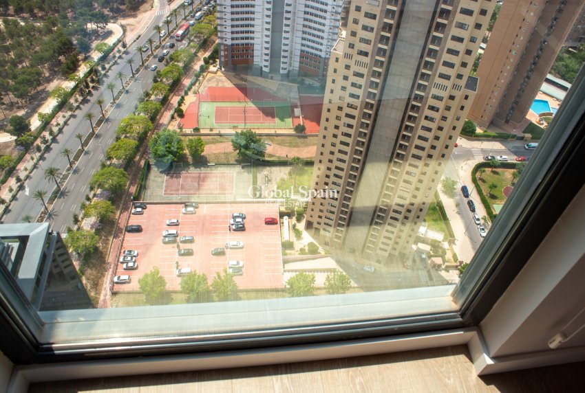 Odsprzedaż - Daszek -
Benidorm