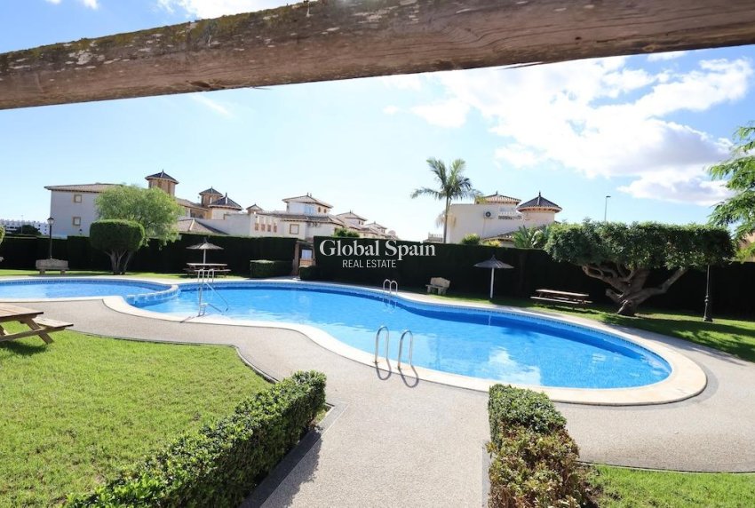 Odsprzedaż - Daszek -
ORIHUELA COSTA - Lomas de Cabo Roig-Los Dolses