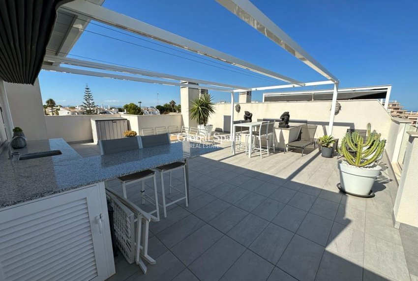 Odsprzedaż - Daszek -
ORIHUELA COSTA - VILLAMARTÍN