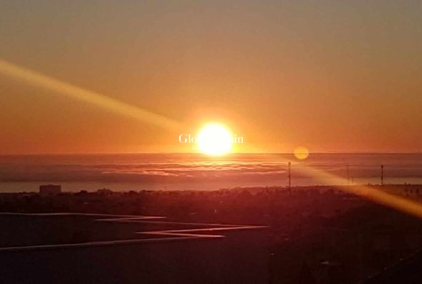 Odsprzedaż - Daszek -
ORIHUELA COSTA - VILLAMARTÍN