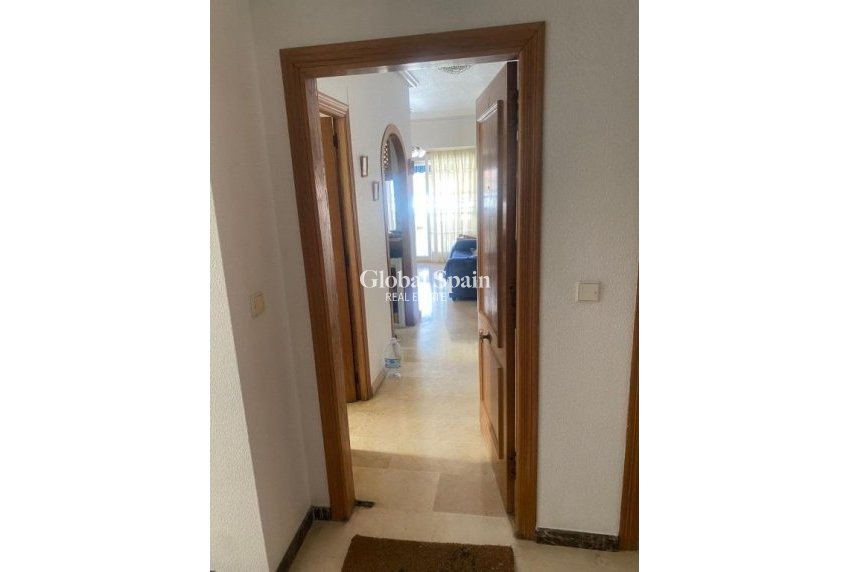 Odsprzedaż - Daszek -
TORREVIEJA - Center