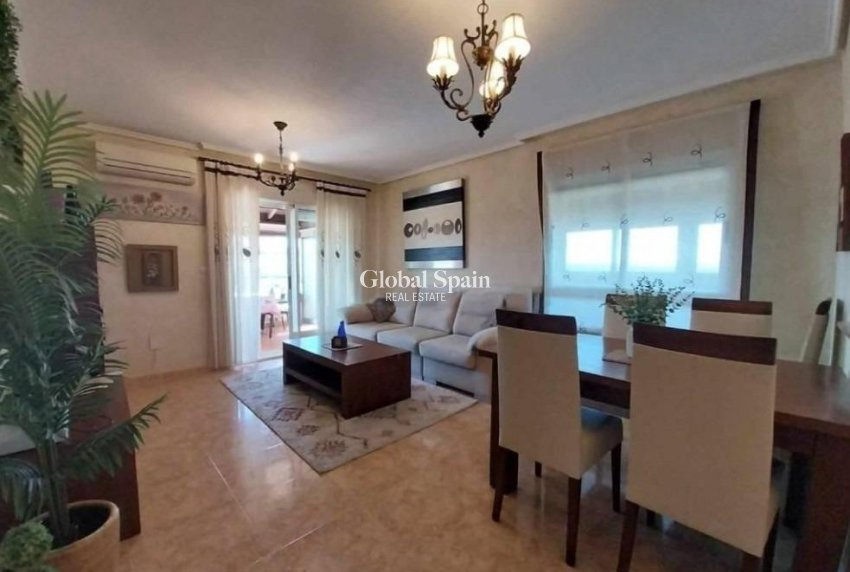 Odsprzedaż - Daszek -
TORREVIEJA - La Mata