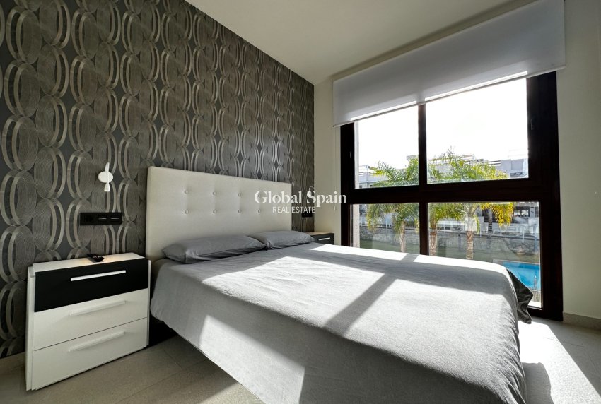 Odsprzedaż - Daszek -
TORREVIEJA - LOS BALCONES - LOS ALTOS