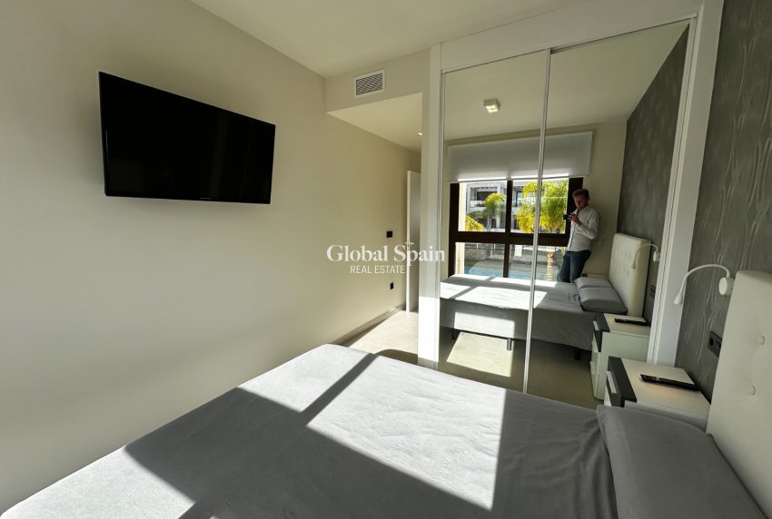 Odsprzedaż - Daszek -
TORREVIEJA - LOS BALCONES - LOS ALTOS