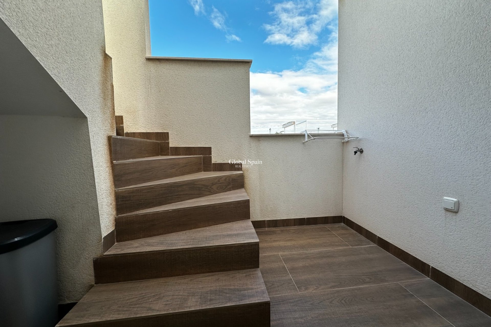 Odsprzedaż - Daszek -
TORREVIEJA - LOS BALCONES - LOS ALTOS