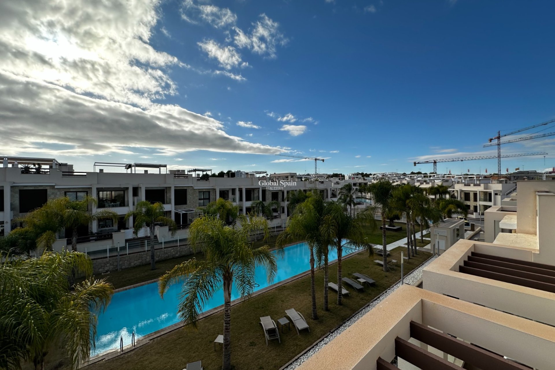 Odsprzedaż - Daszek -
TORREVIEJA - LOS BALCONES - LOS ALTOS