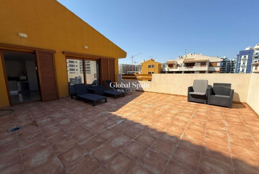 Odsprzedaż - Daszek -
TORREVIEJA - Punta Prima