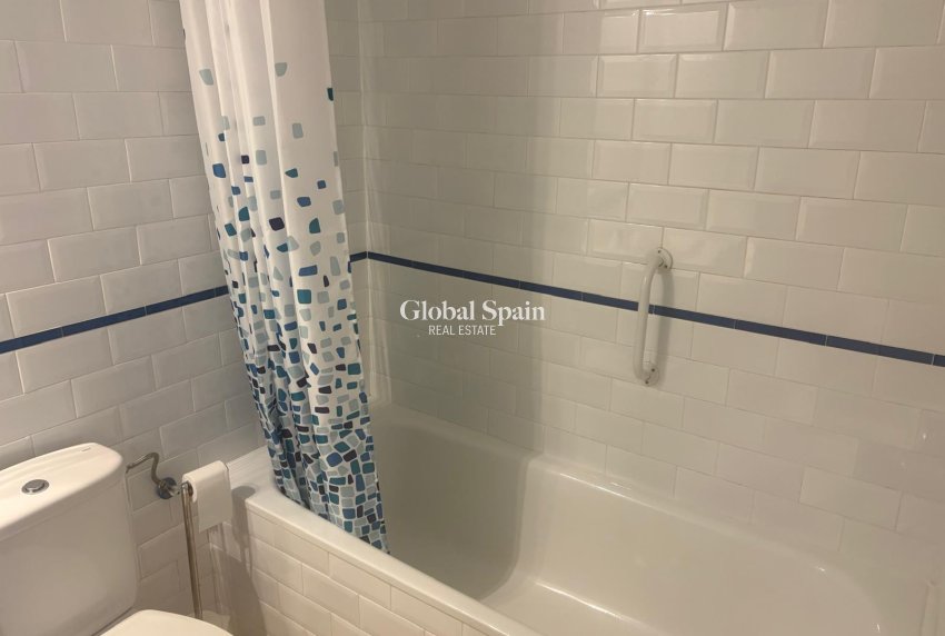 Odsprzedaż - DOM -
ALGORFA - LA FINCA GOLF / ALGORFA