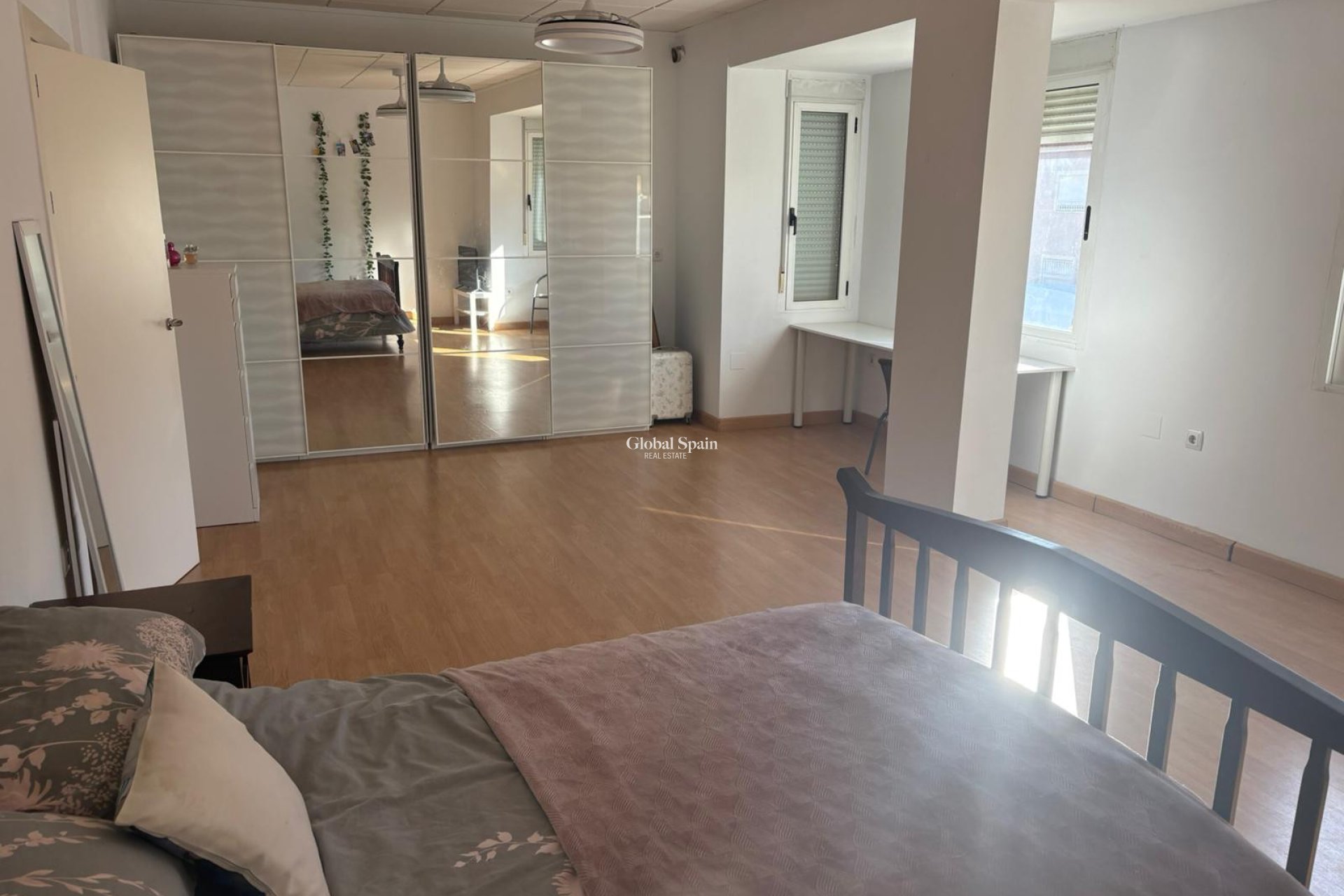 Odsprzedaż - DOM -
ALGORFA