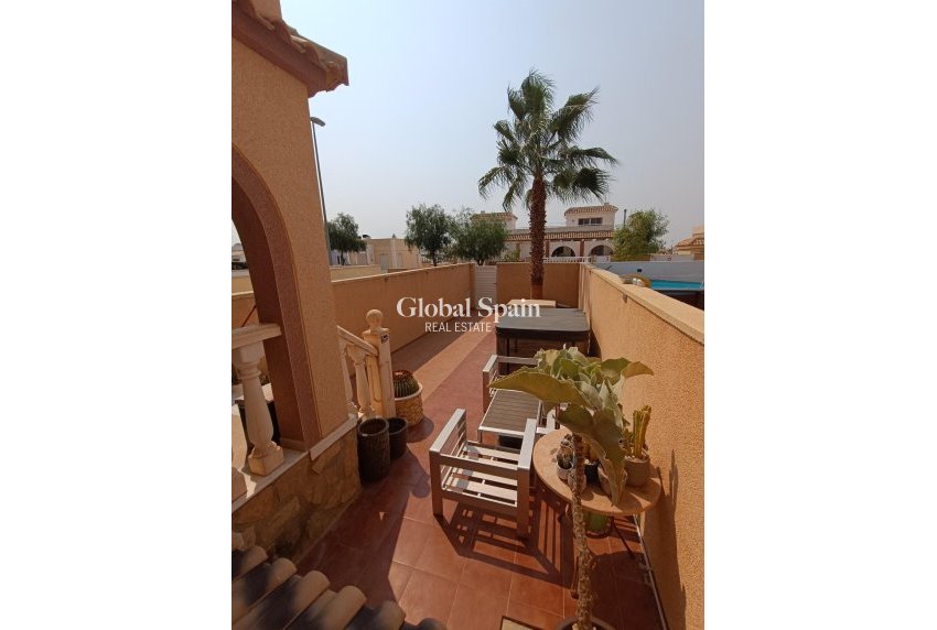 Odsprzedaż - DOM -
AVILESES - Jerónimo Y Avileses