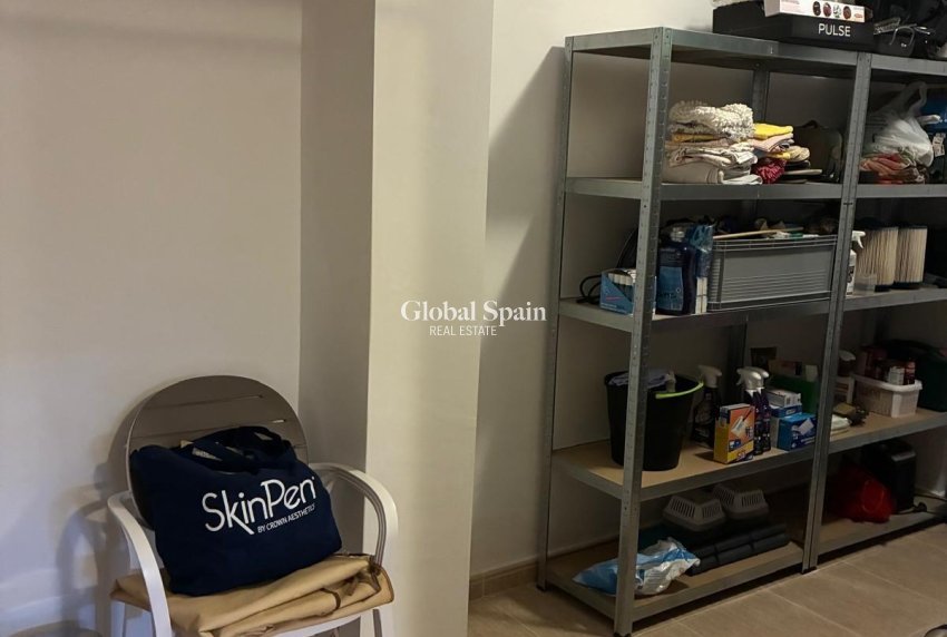 Odsprzedaż - DOM -
AVILESES - Jerónimo Y Avileses