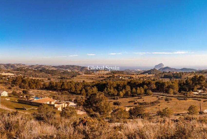 Odsprzedaż - DOM -
BENISSA - Costa Blanca