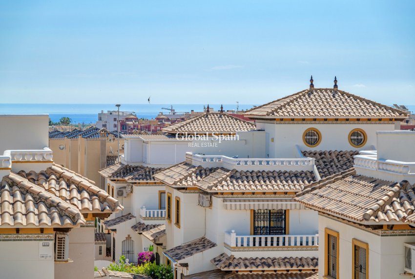 Odsprzedaż - DOM -
CABO ROIG - Costa Blanca