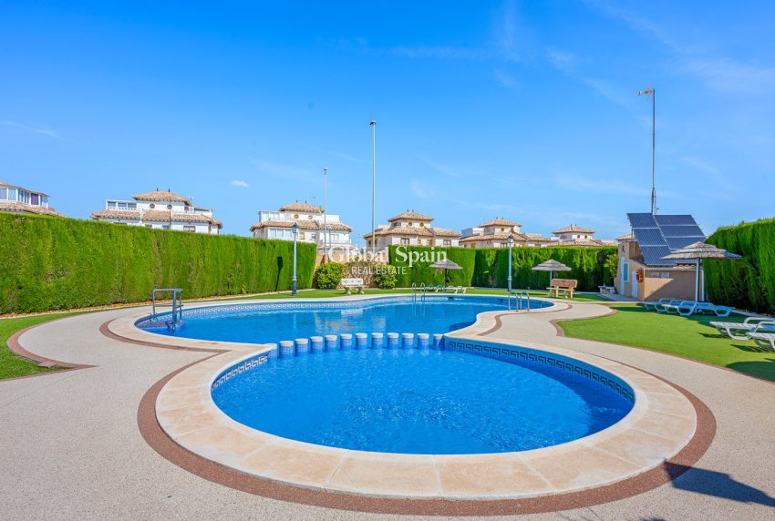 Odsprzedaż - DOM -
CABO ROIG - Costa Blanca