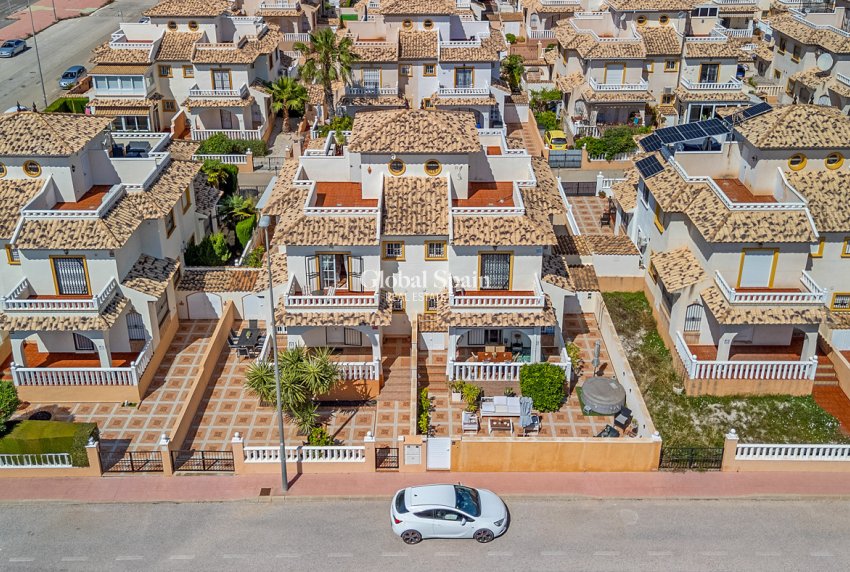 Odsprzedaż - DOM -
CABO ROIG - Costa Blanca