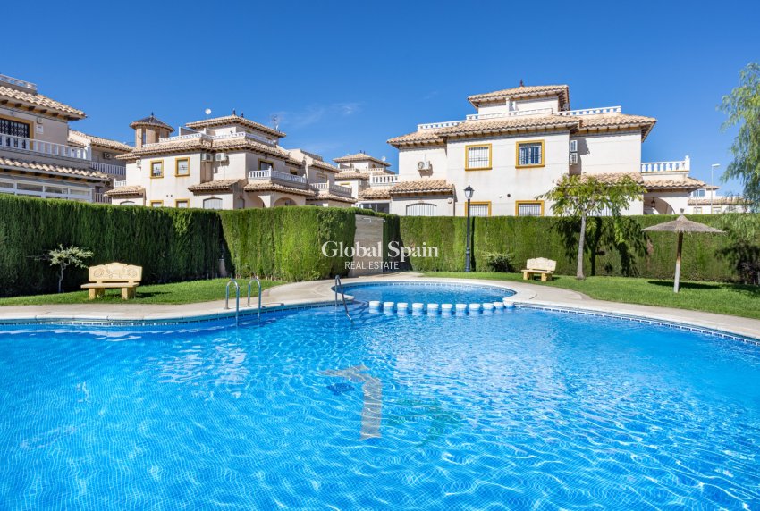 Odsprzedaż - DOM -
CABO ROIG - Orihuela Costa