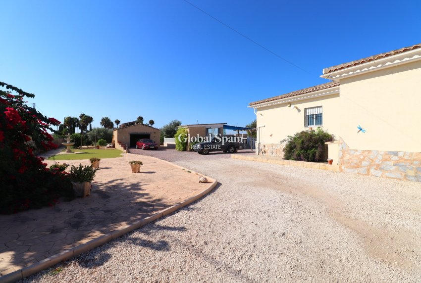 Odsprzedaż - DOM -
Callosa de Segura - Callosa de Segura - Country