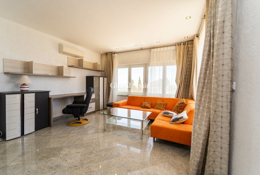 Odsprzedaż - DOM -
CALPE - Costa Blanca