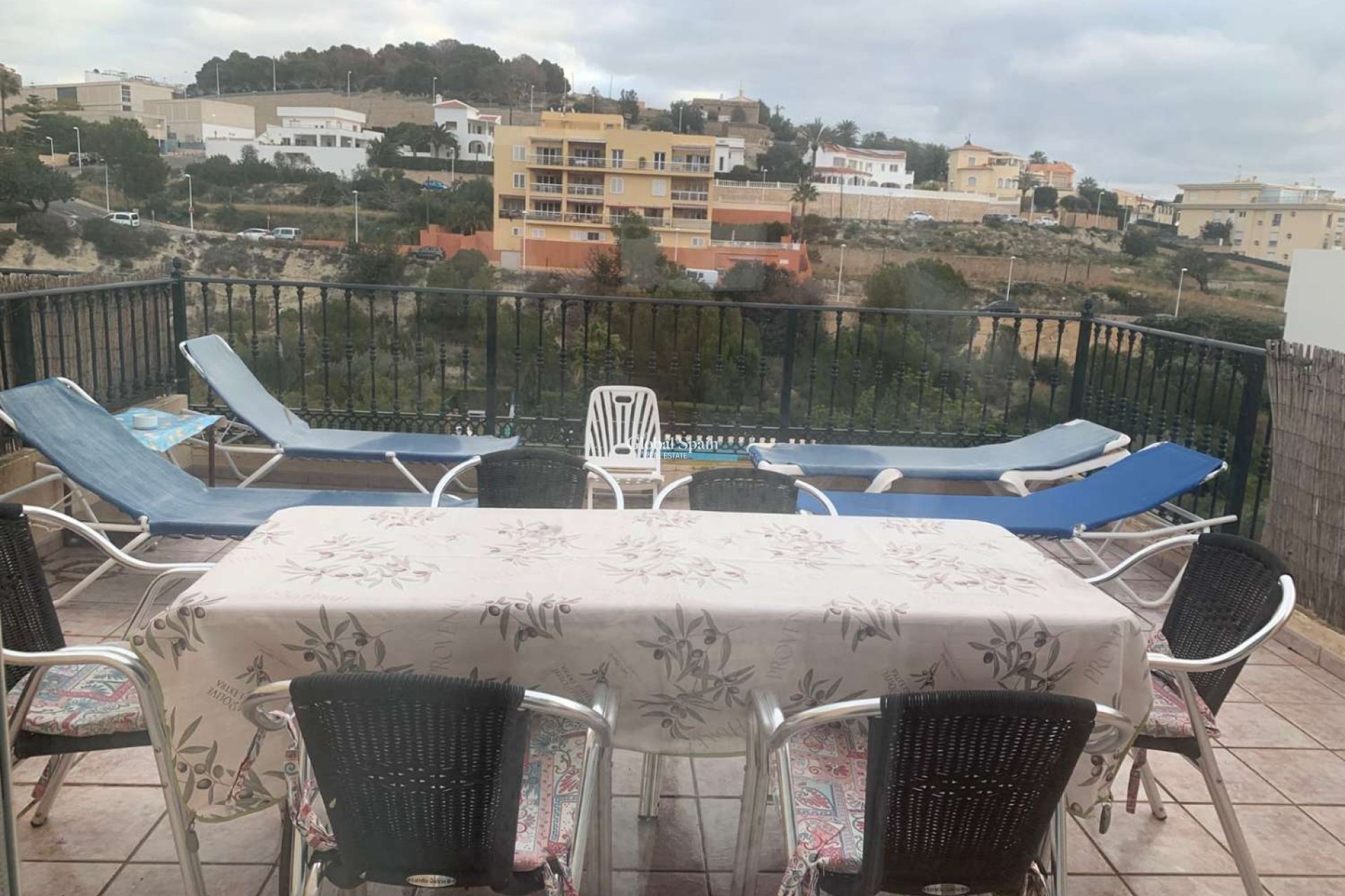 Odsprzedaż - DOM -
CALPE - Costa Blanca