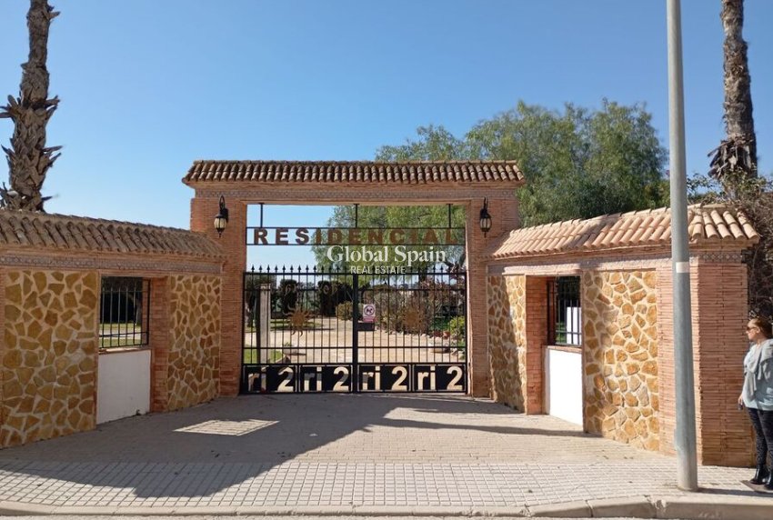 Odsprzedaż - DOM -
CATRAL - Costa Blanca