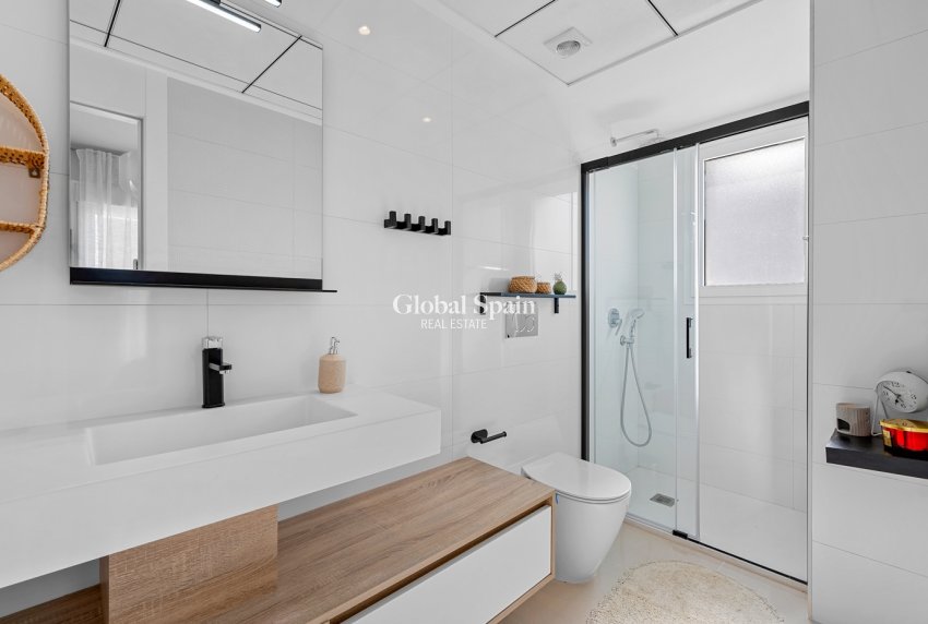 Odsprzedaż - DOM -
CIUDAD QUESADA