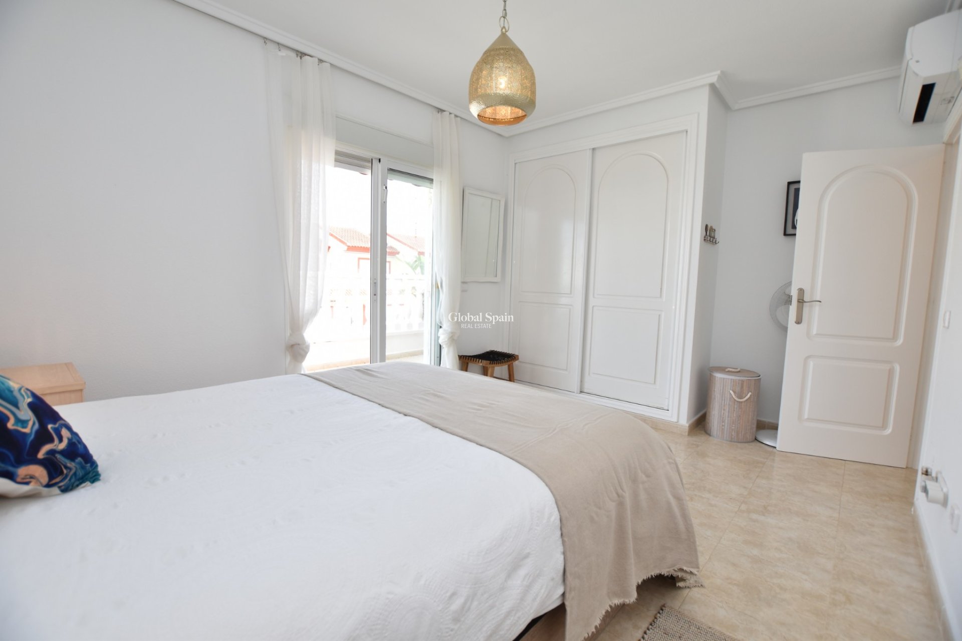 Odsprzedaż - DOM -
CIUDAD QUESADA