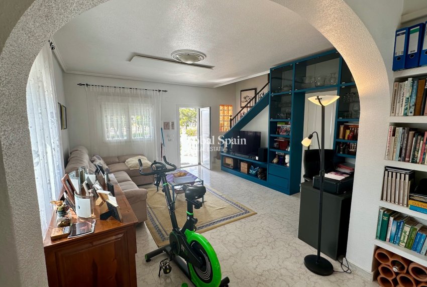 Odsprzedaż - DOM -
CIUDAD QUESADA