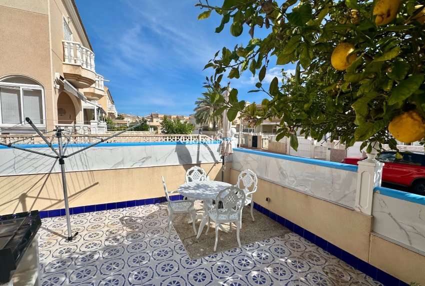 Odsprzedaż - DOM -
CIUDAD QUESADA