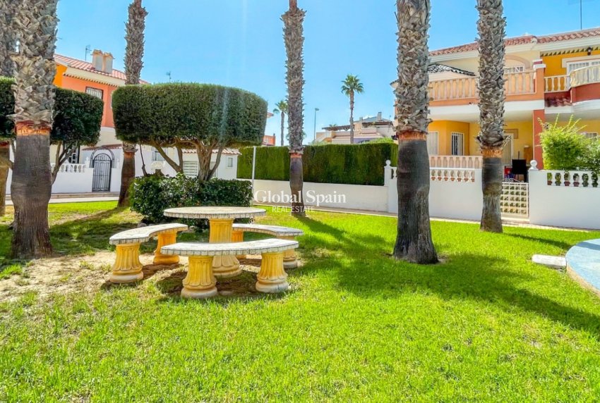 Odsprzedaż - DOM -
CIUDAD QUESADA - 