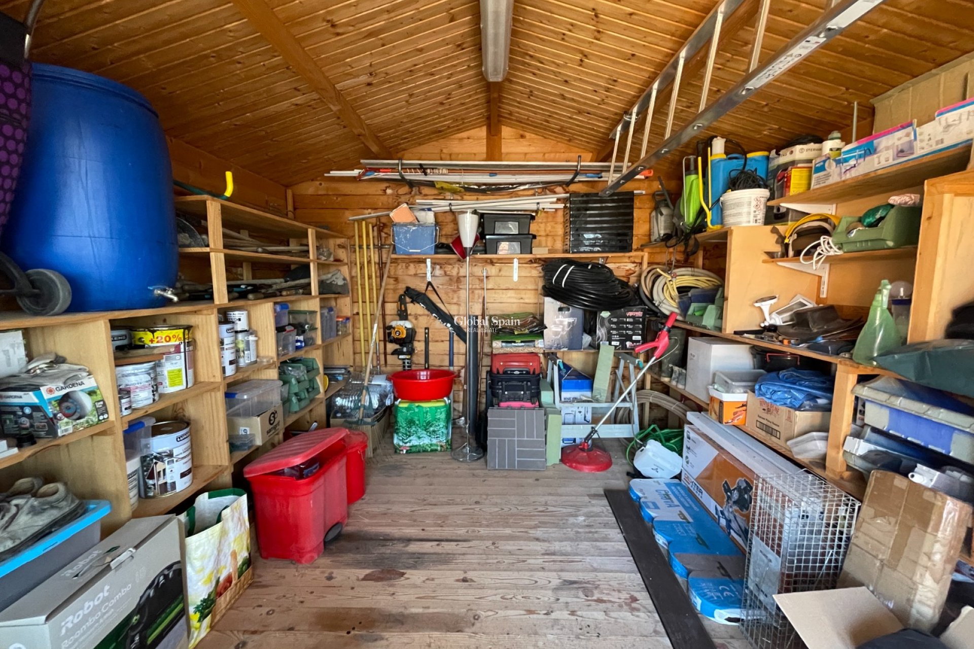 Odsprzedaż - DOM -
CREVILLENTE - Inland