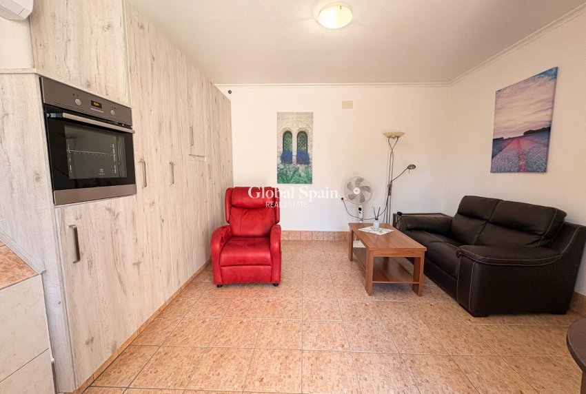 Odsprzedaż - DOM -
CREVILLENTE