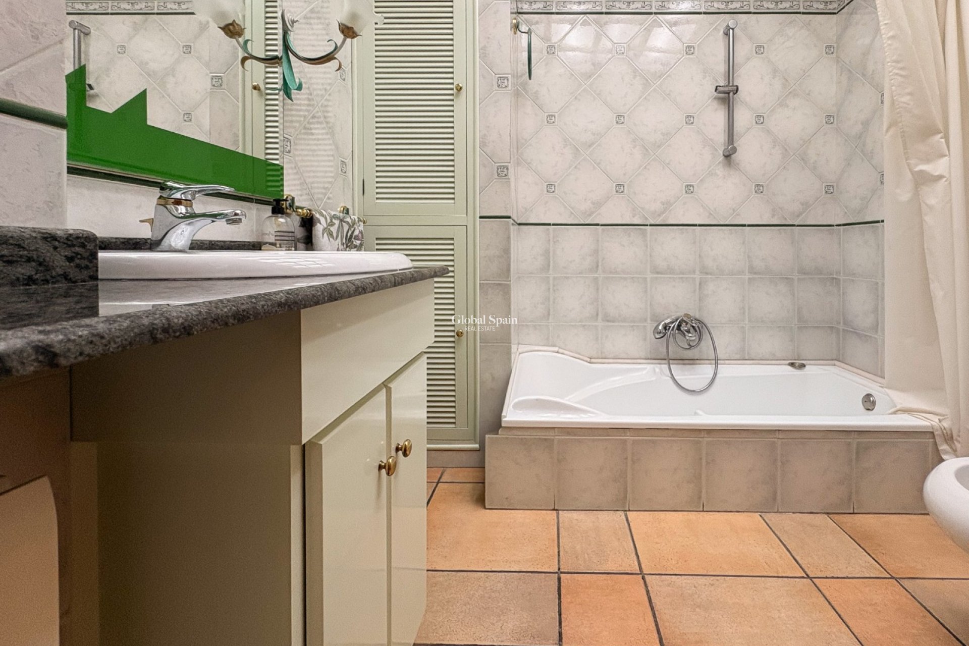 Odsprzedaż - DOM -
ELCHE - Altzabares Alto