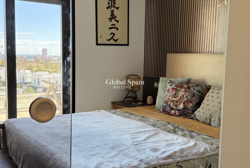 Odsprzedaż - DOM -
FINESTRAT - Costa Blanca