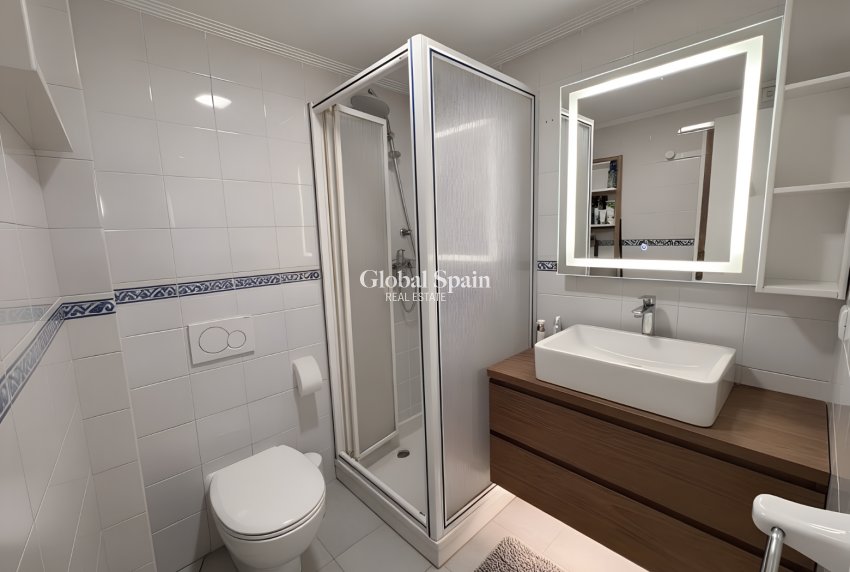 Odsprzedaż - DOM -
FINESTRAT