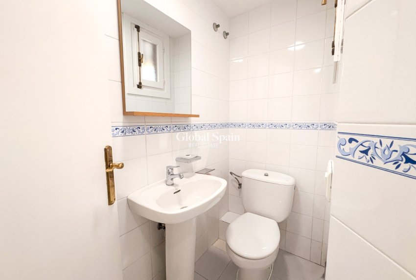 Odsprzedaż - DOM -
FINESTRAT